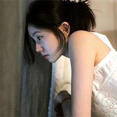 屋顶里的散步者